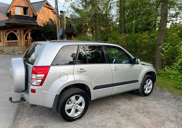 Suzuki Grand Vitara cena 40000 przebieg: 166000, rok produkcji 2009 z Biała małe 379